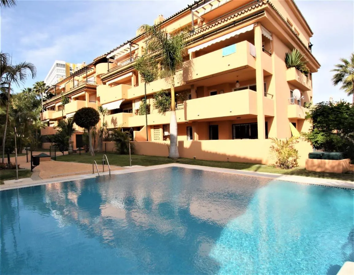 Appartamento Apartamento Beachfront La Jacaranda Marbella