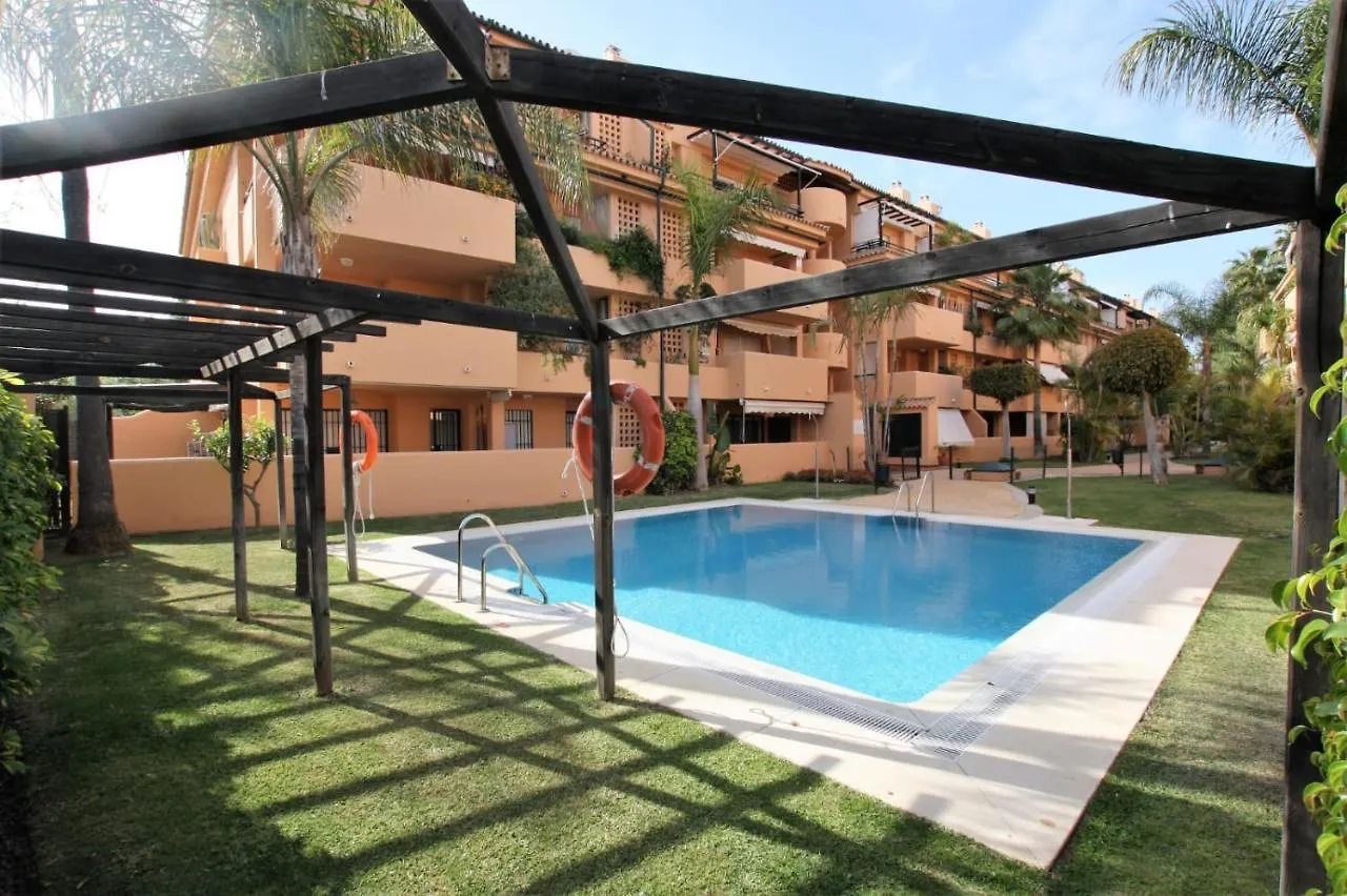 Apartamento Beachfront La Jacaranda 마르베야 0*,  스페인