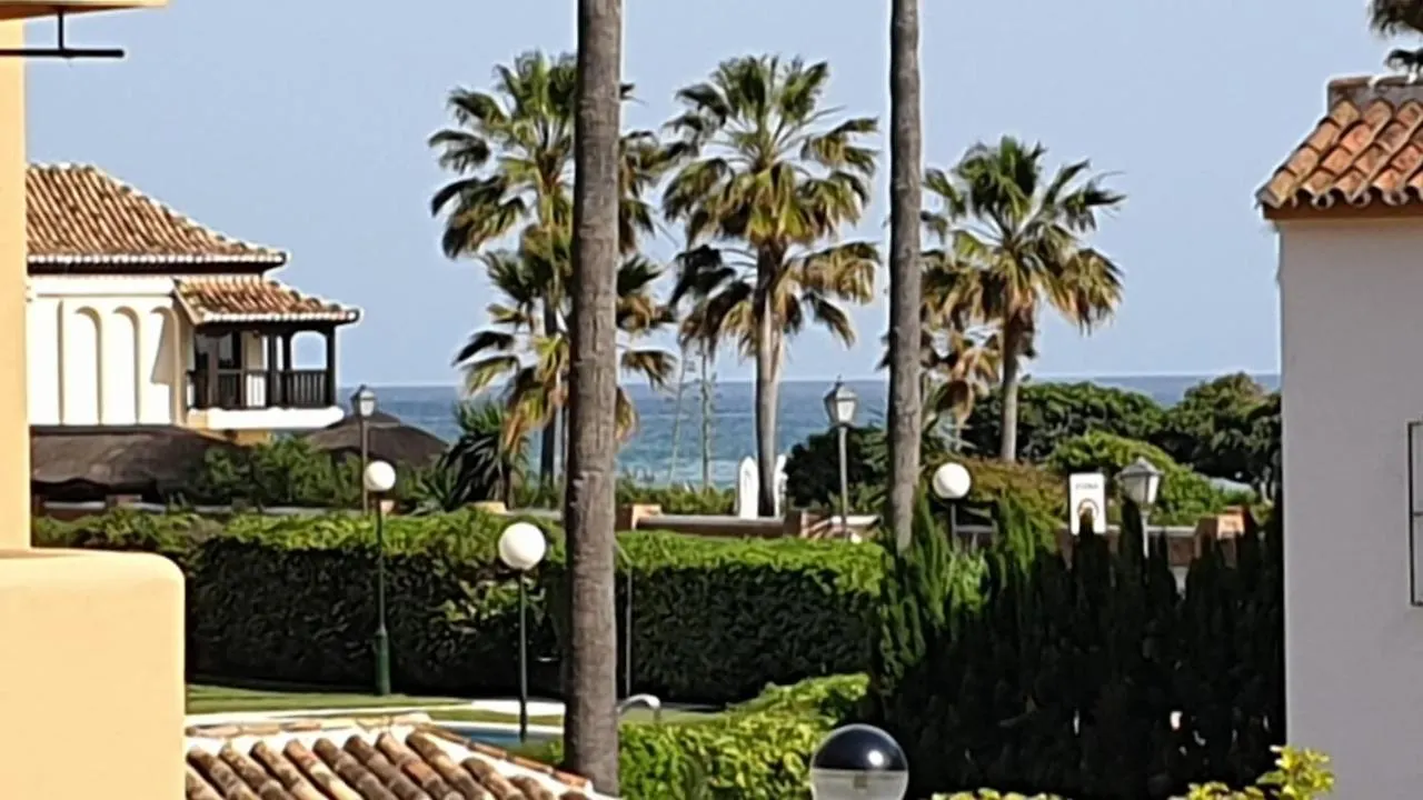 Apartamento Beachfront La Jacaranda 마르베야